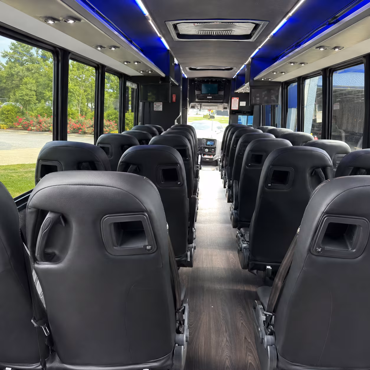 Rent a Bus to Newark Liberty International Airport