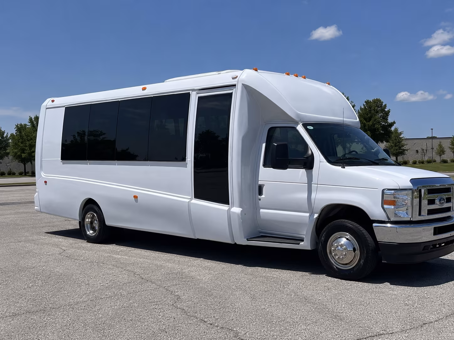 18 Passenger Party Bus