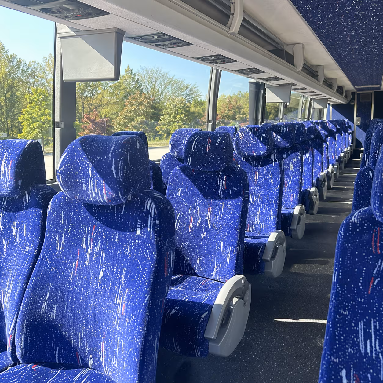 Newark Airport Shuttle & Transportation party bus exterior