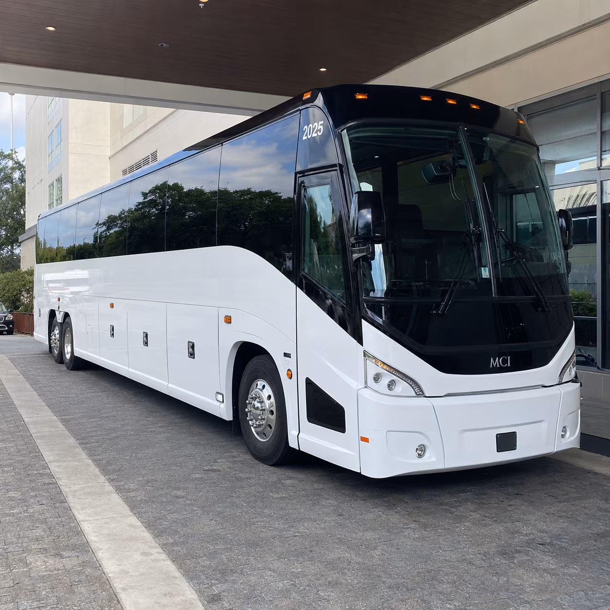 Newark Airport Shuttle & Transportation party bus exterior