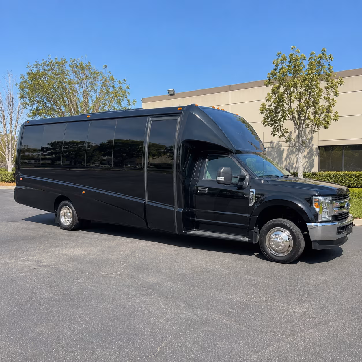 Newark Homecoming & Prom Party Bus Rentals