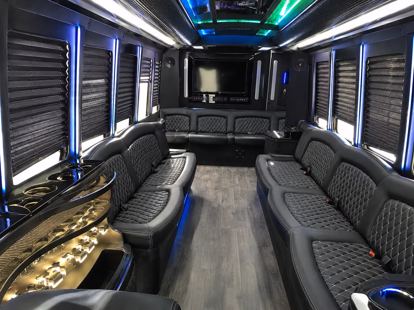 Newark Winery Tour & Pub Crawl Transportation party bus exterior